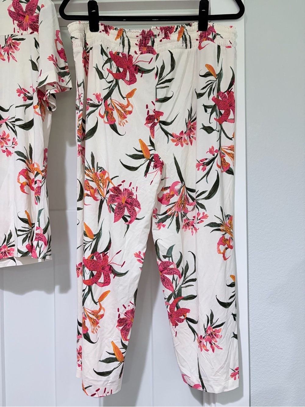 NWT. Soma Cream Pajama Set with Pink & Orange Floral Print - Picture 5 of 7